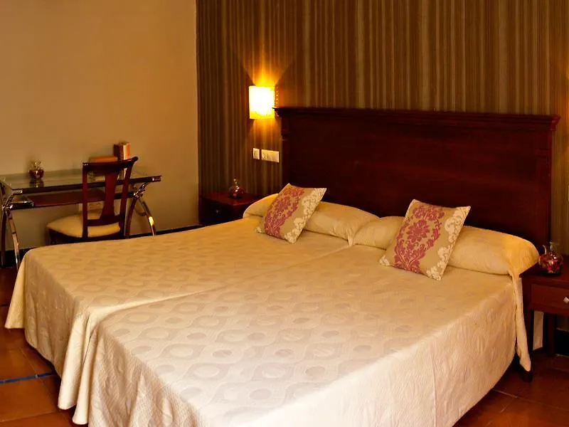 Hotel Rosaleda Don Pedro Úbeda 4*,  España
