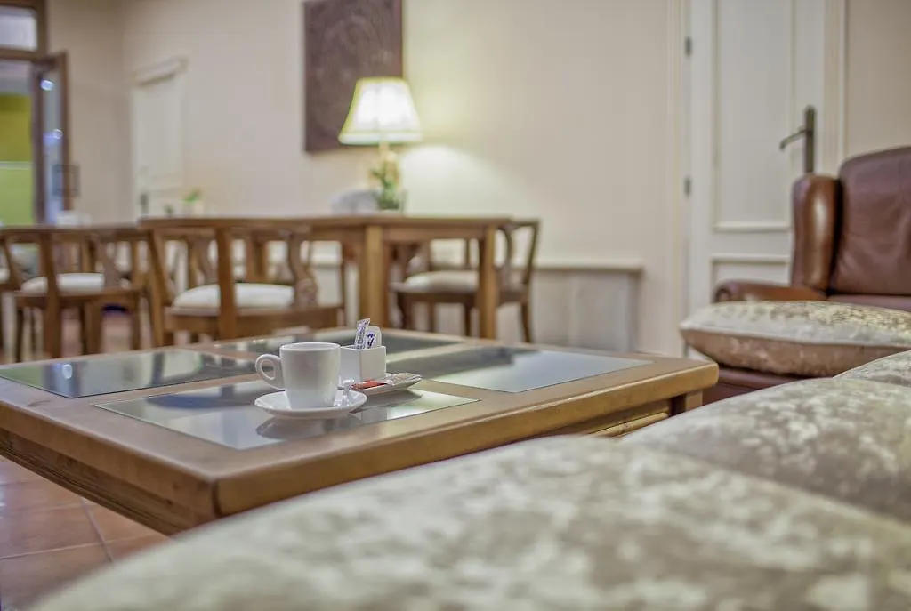 אובדה Hotel Rosaleda Don Pedro 4*,